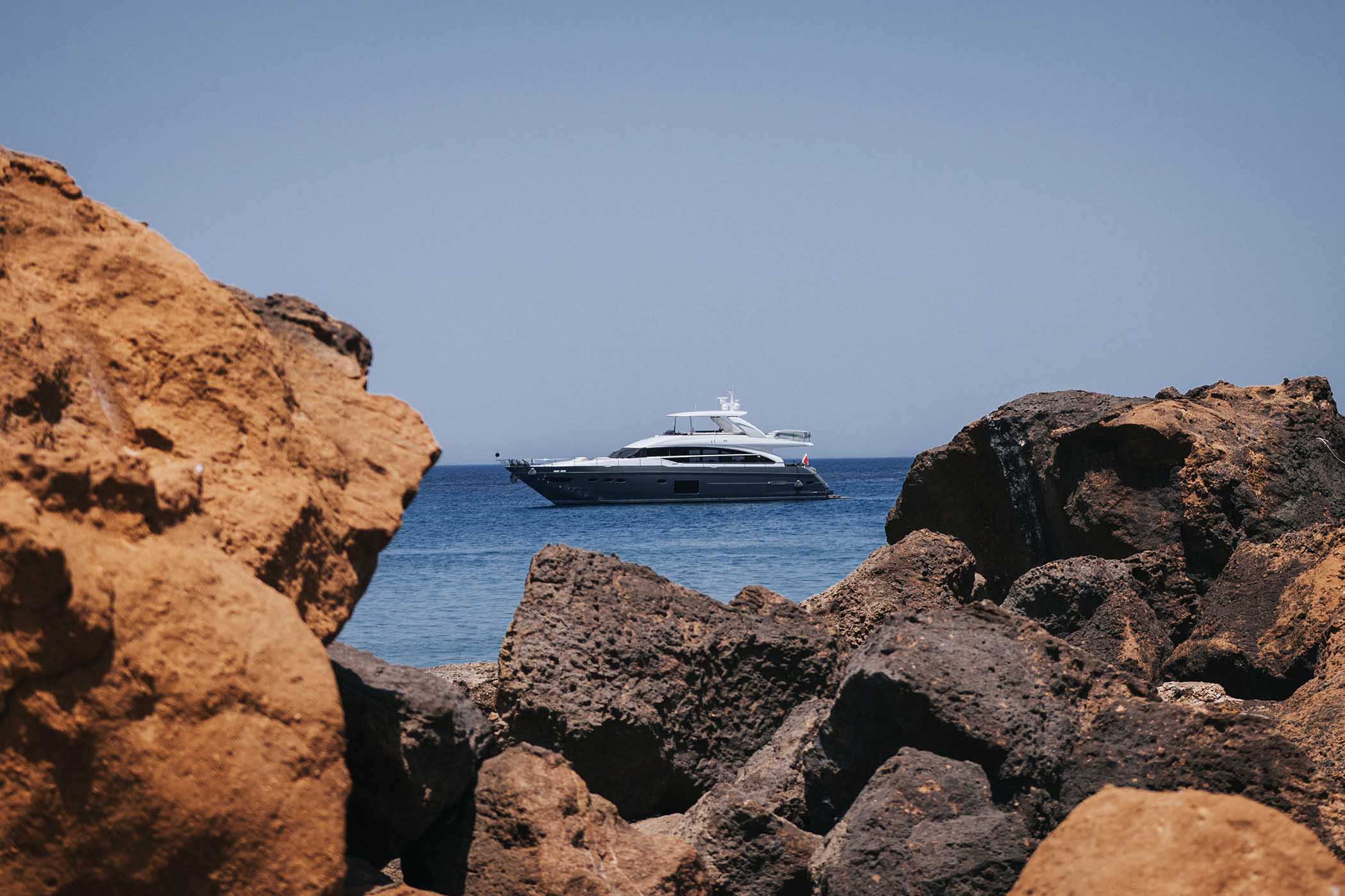 boat-between-the-cliff-XURMJRP.jpg