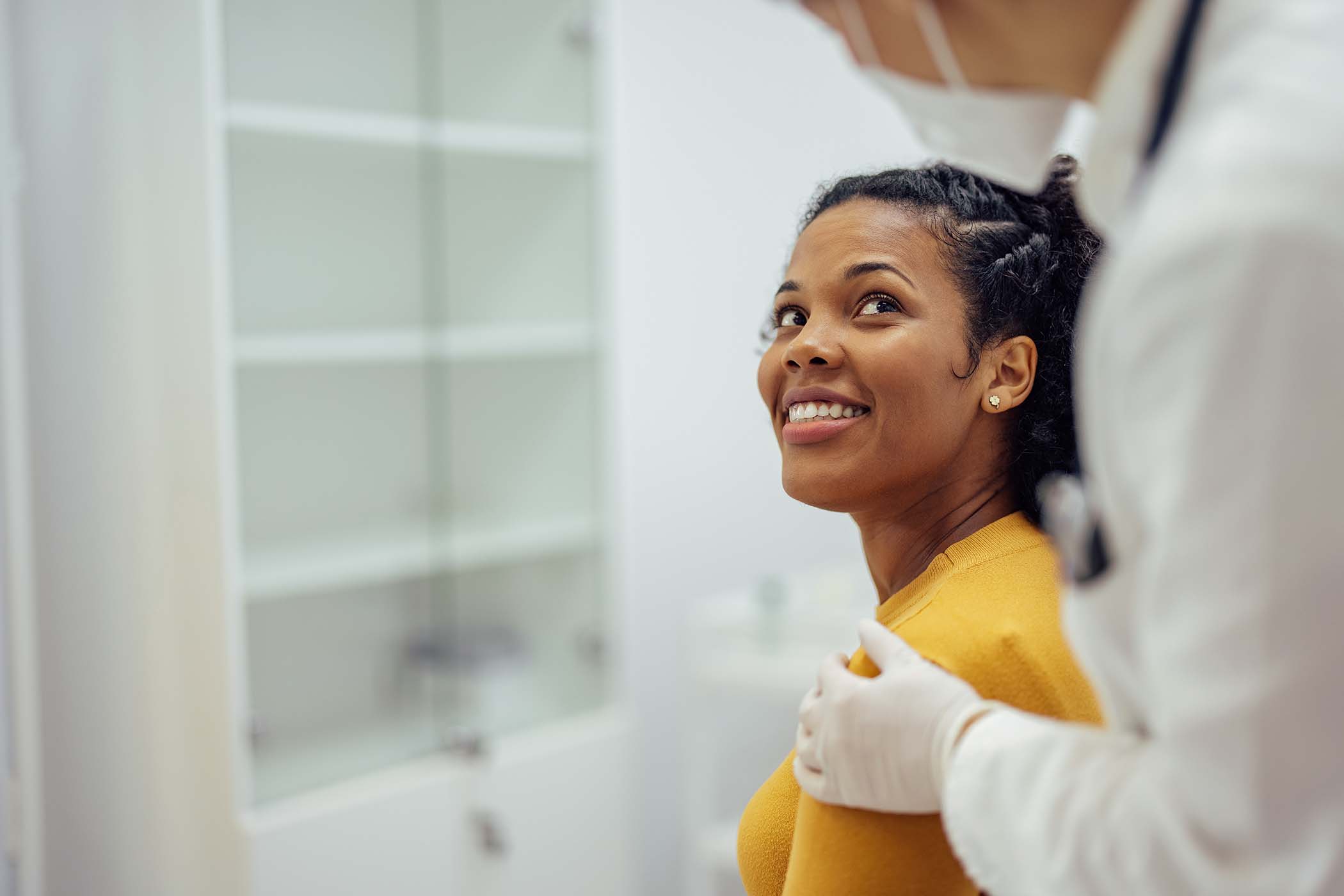 smiling-woman-on-a-medical-exam-Y9SVRY8.jpg